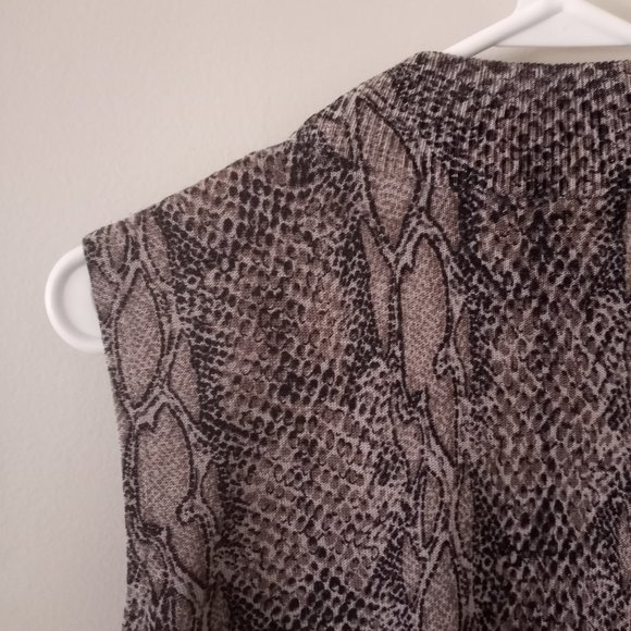 VTG August Silk 100% Silk Alligator Print Vest - Picture 5 of 9